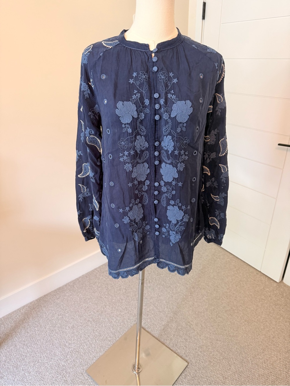 Johnny Was Navy Blue Floral Embroidered Button-Front Blouse